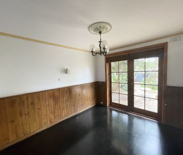 3 Bedroom Home with plenty of Character ! - Photo 5