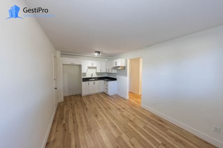 2375-2475 d’Alger / 2465 Père-Lelièvre - Photo 3