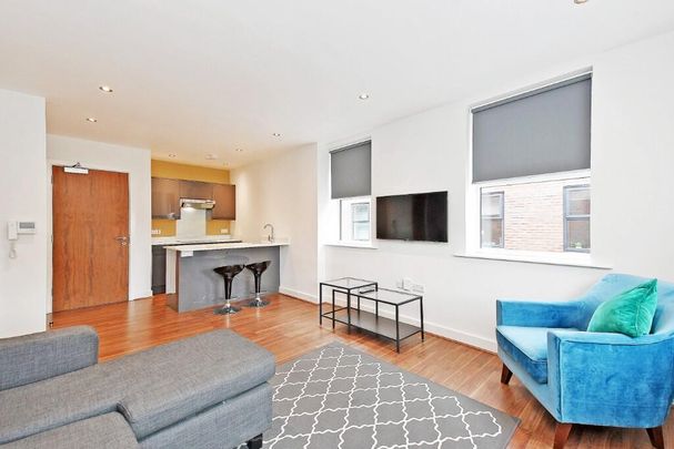 Studio to rent - Photo 1