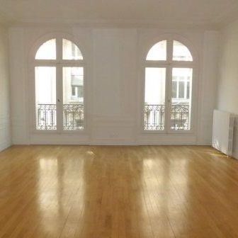 Appartement • Clichy-Trinité - Photo 1