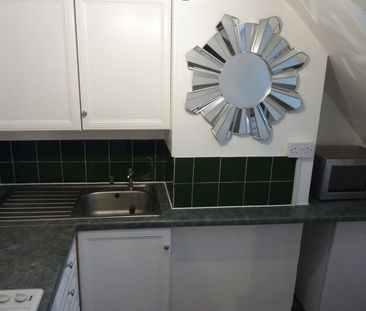 1 Bed Flat, Southampton Street, RG1 - Photo 2