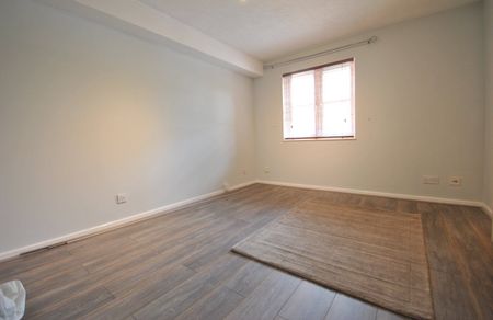 Le May Avenue, London, SE12 - Photo 4