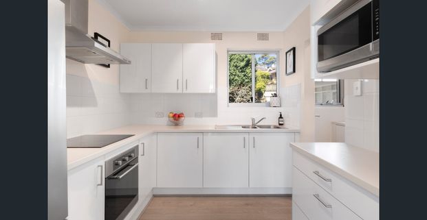 Charming renovated lifestyle apartment - Photo 1