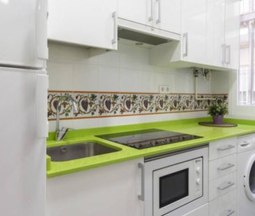 Apartamento de alquiler en Ríos Rosas - Nuevos Ministerios - Photo 2