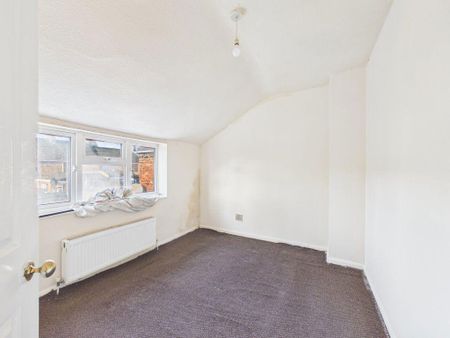 3 bedroom detached house to rent - Photo 5