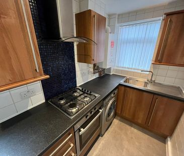 3 bedroom semi-detached house to rent - Photo 6