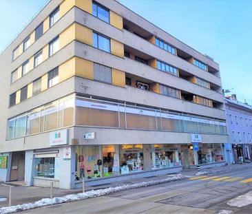 "Beau, 3.5 Piéces appartement rénové avec balcon!" - Photo 3