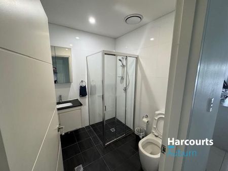 WELL-PRESENTED 2 BEDROOM UNIT UNIT - Photo 5