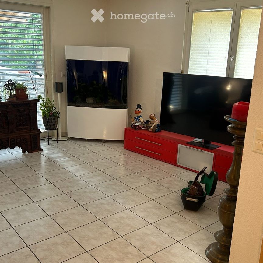 Moderne grosszügige 4.5-Zimmer-Wohnung mit riesiger Terrasse - Foto 1