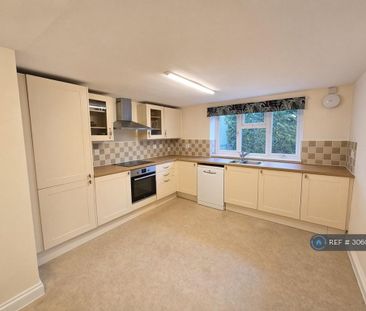2 bedroom semi-detached house to rent - Photo 3
