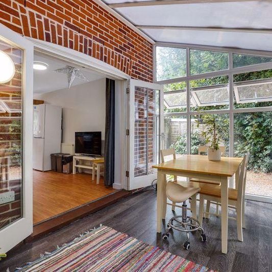 5 bedroom semi-detached house to rent - Photo 1