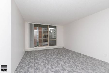 305-2016 Fullerton Avenue, North Vancouver - Photo 2