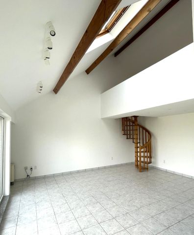 Ruim en lichtrijk duplex appartement met grote inpandige garage in Rotselaar - Photo 4