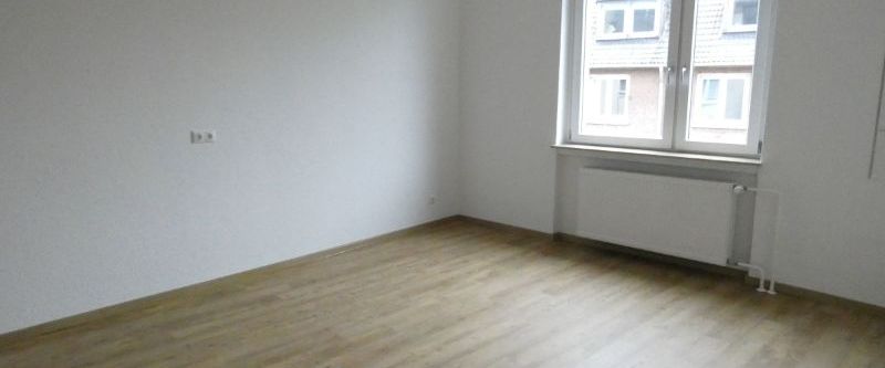 ** Modernisierte 3-Zi-Wohnung in beliebter Lage von Essen – Holsterhausen ** - Foto 1