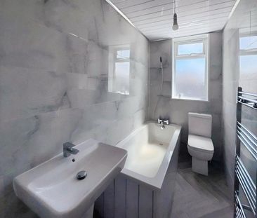 3 bedroom end of terrace house to rent - Photo 6