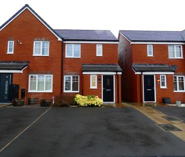2 bedroom semi-detached house to rent - Photo 6