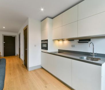 Studio to rent - Photo 6