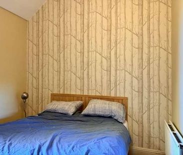 Kestral Avenue, London, SE24 - Photo 3