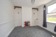 2 bed House - End Terrace for Rent - Photo 1