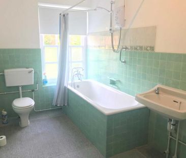 3 bedroom terraced house to rent - Photo 6