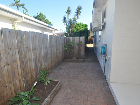 89 Wattle Street, Yorkeys Knob, QLD - Photo 5