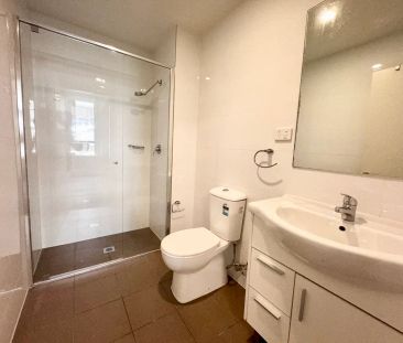 “2 Bedroom Apartment 100m to Westfield and CBD” - Photo 4