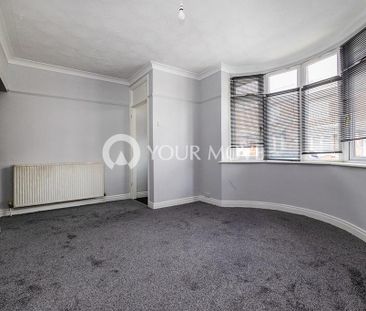 2 bedroom end of terrace house to rent - Photo 2