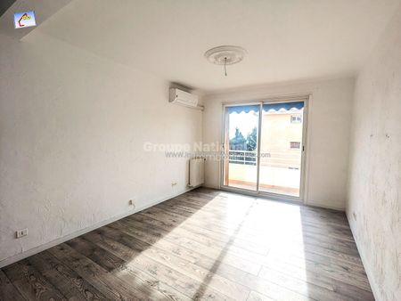 LES 4 CHEMINS- VUE DEGAGÉE- APPARTEMENT T3 - 57 M² - 2 CHAMBRES - CAVE - PARKING -, - Photo 2