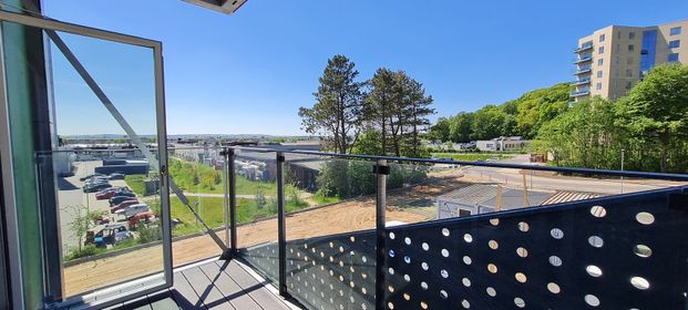 Skøn lejlighed med altan, tæt på smuk natur - Foto 1