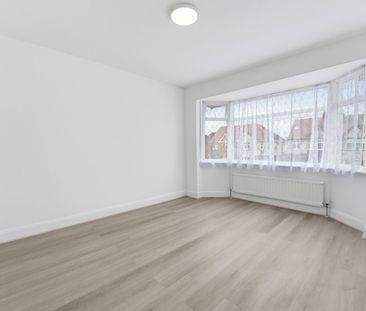 Rosebery Road, Hounslow, TW3 - Photo 4