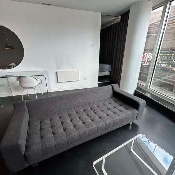 Rotunda, New Street, B2 - Photo 1