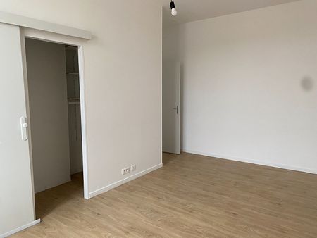 Location appartement 4 pièces, 87.90m², Bédarieux - Photo 4