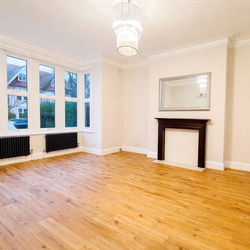 2 Bed Flat, Blenheim Garden, NW2 - Photo 1