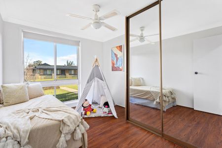 RENOVATED AND READY TO MOVE IN Three Bedroom Residence Close to All Amenities! - Photo 5