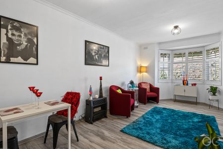 Open the Door to Easy Living in a Light-Filled Morphettville Retreat - Photo 5