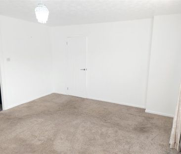 2 bedroom Detached bungalow to rent - Photo 5