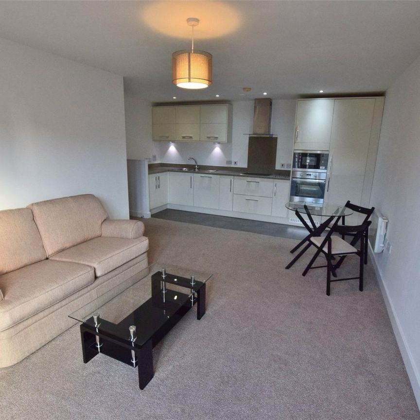 Worsdell Drive, Gateshead, NE8 - Photo 1