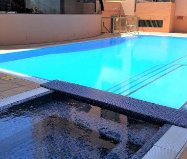 “MODERN 3 BEDROOM APARTMENT - CLOSE TO STATION - CITY VIEWS AND WAT... - Photo 6