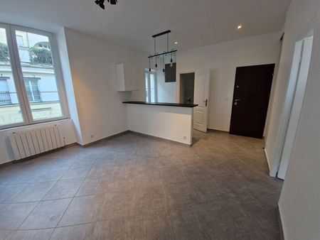 Location appartement 2 pièces, 34.10m², Le Plessis-Robinson - Photo 2