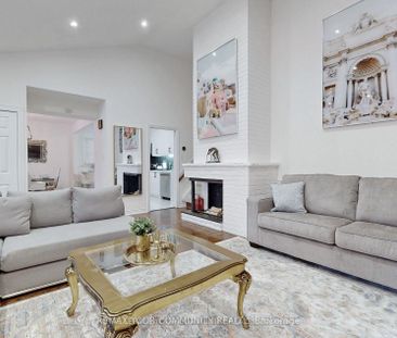 For Lease - 70 Bedford Park Avenue, Richmond Hill, Ontario - Photo 6