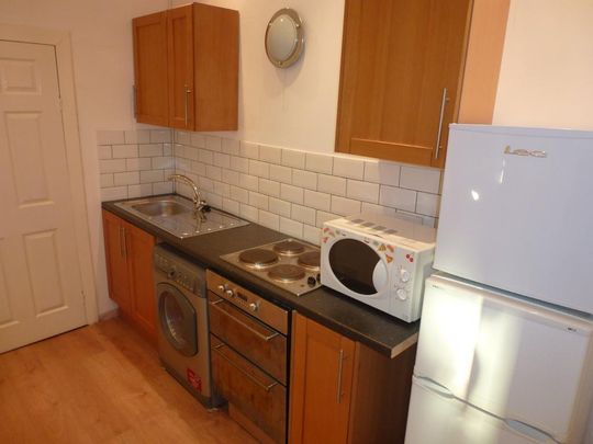 Studio to rent - Photo 1