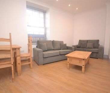 2 bedroom Flat To Let - Photo 1