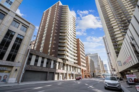 Vista Tower — 1 Bedroom available at 912 6th Avenue SW, Calgary - Photo 3