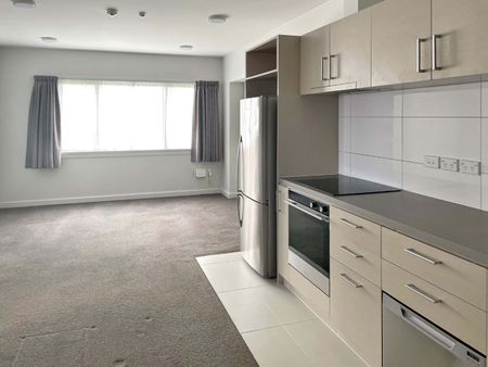 Apartment Living - Photo 4