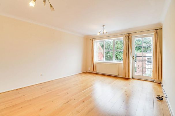 3 bedroom terraced house to rent - Photo 1