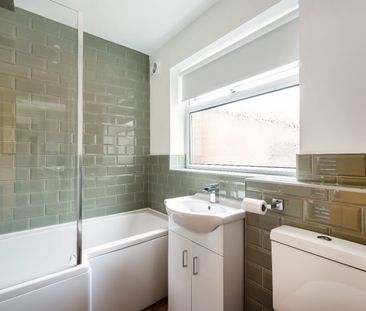 2 bedroom terraced house to rent - Photo 6