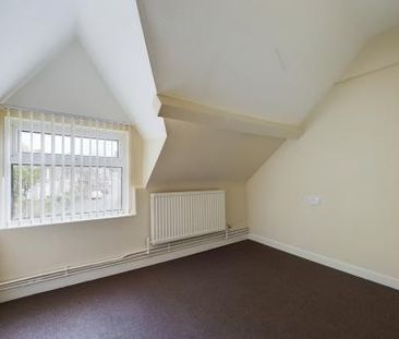 Pentre Treharne Hill, Landore, Swansea, SA1 - Photo 5