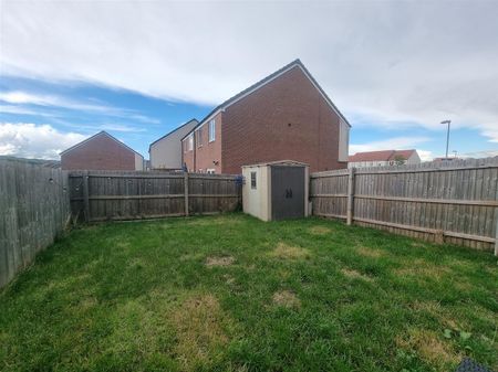 Kingfisher Drive, Lydney - Photo 3