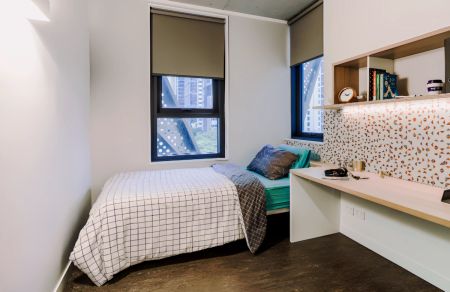 Double Room in 5-Bed Apartment with Courtyard - Photo 3