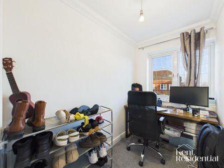 4 bedroom property to rent - Photo 4